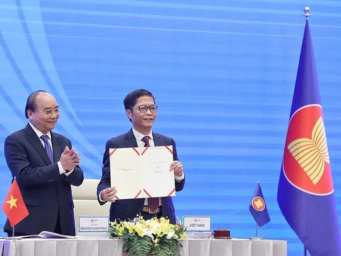 15 nước ký kết Hiệp định Đối tác Kinh tế toàn diện khu vực ước tính có quy mô 30% GDP toàn cầu tạo ra thị trường 2,2 tỷ người tiêu dùng